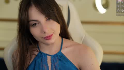 Snapshot of viktoria_storm chatting on 02.02.25 Alisa online show from 02.02.25