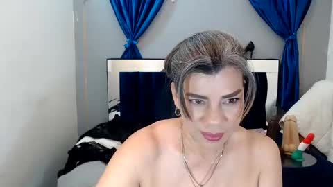Snapshot of vikyadams chatting on 02.02.25 VIKY ADAMS online show from 02.02.25