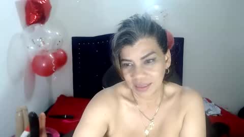 Snapshot of vikyadams chatting on 02.14.25 VIKY ADAMS online show from 02.14.25