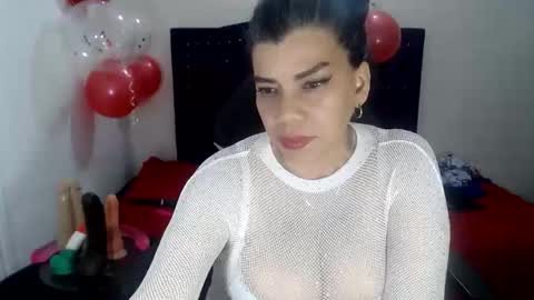 Snapshot of vikyadams chatting on 02.14.25 VIKY ADAMS online show from 02.14.25