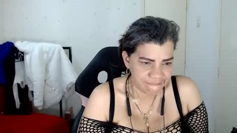 Snapshot of vikyadams chatting on 03.12.25 VIKY ADAMS online show from 03.12.25