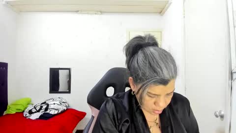 Snapshot of vikyadams chatting on 09.23.25 VIKY ADAMS online show from 09.23.25