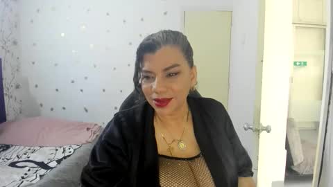 Snapshot of vikyadams chatting on 04.28.26 VIKY ADAMS online show from 04.28.26