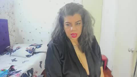 Snapshot of vikyadams chatting on 05.08.26 VIKY ADAMS online show from 05.08.26