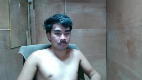 Snapshot of vin_17 chatting on 04.21.26 Call me Marvin online show from 04.21.26