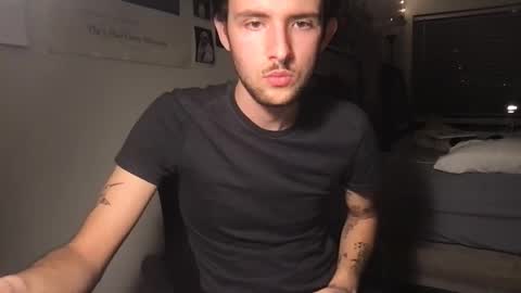 Snapshot of vince62000 chatting on 01.09.25 vince online show from 01.09.25