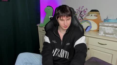 Snapshot of vincent__strong chatting on 02.08.26 Vincent Strong online show from 02.08.26