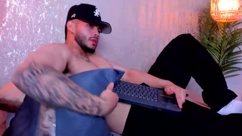 Vincent online show from 10.04.25