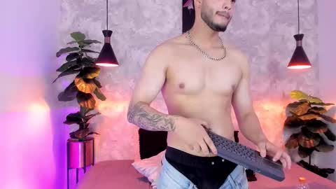 Vincent online show from 10.16.25