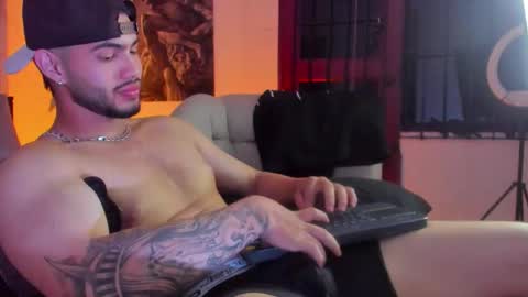 Snapshot of vincentblack_ chatting on 02.03.26 Vincent online show from 02.03.26