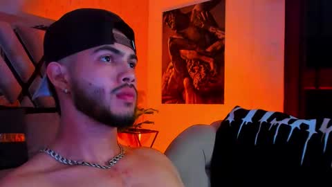 Snapshot of vincentblack_ chatting on 03.10.26 Vincent online show from 03.10.26