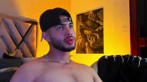 Snapshot of vincentblack_ chatting on 03.25.26 Vincent online show from 03.25.26