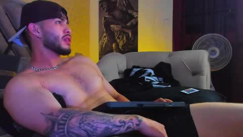 Snapshot of vincentblack_ chatting on 03.29.26 Vincent online show from 03.29.26