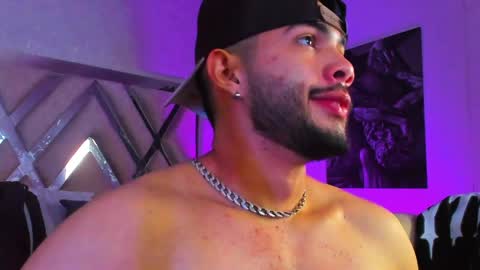 Snapshot of vincentblack_ chatting on 04.03.26 Vincent online show from 04.03.26