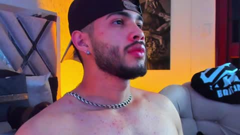 Snapshot of vincentblack_ chatting on 04.06.26 Vincent online show from 04.06.26