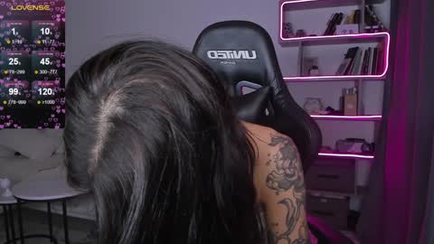 vinkitinkii online show from 01.01.25