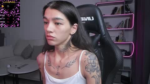 vinkitinkii online show from 01.12.25