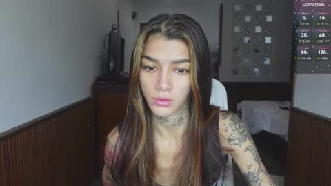 Snapshot of vinkitinkii chatting on 02.11.26 vinkitinkii online show from 02.11.26