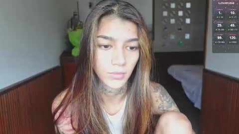 Snapshot of vinkitinkii chatting on 03.08.26 vinkitinkii online show from 03.08.26