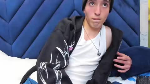 Snapshot of vinniematte chatting on 03.02.25 vinniematte online show from 03.02.25