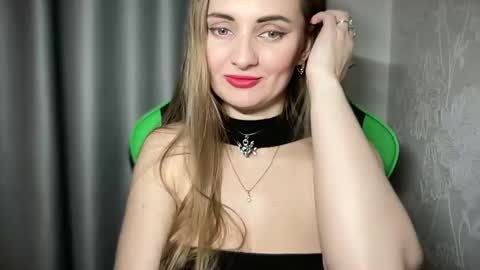 Snapshot of viola_1 chatting on 12.27.24 Funny girl online show from 12.27.24