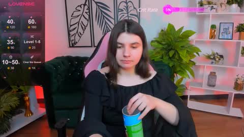 Snapshot of viola__shy chatting on 02.14.25 Viola online show from 02.14.25