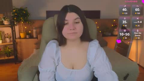 Snapshot of viola__shy chatting on 04.27.26 Viola online show from 04.27.26