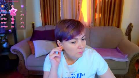 Snapshot of violarayden chatting on 01.15.26 Viola online show from 01.15.26