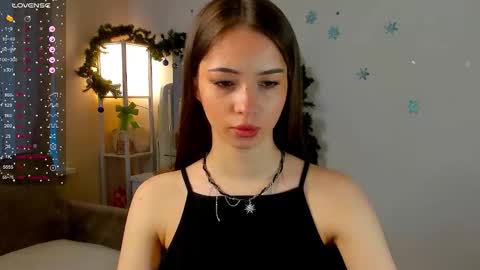 Snapshot of violarivera chatting on 01.07.26 violarivera online show from 01.07.26