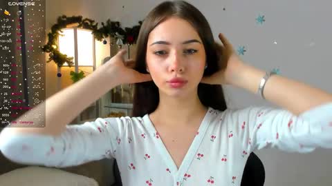 Snapshot of violarivera chatting on 01.09.26 violarivera online show from 01.09.26