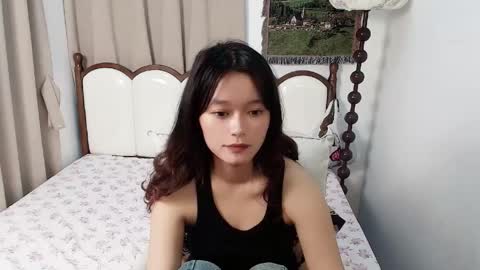 Snapshot of violazona chatting on 04.14.26 Zona online show from 04.14.26