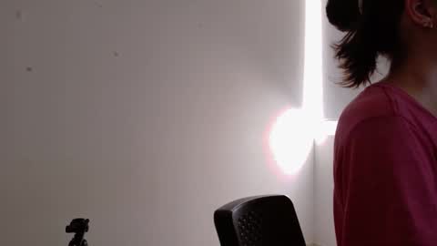 Snapshot of violeet_ds chatting on 12.20.25 Violet online show from 12.20.25