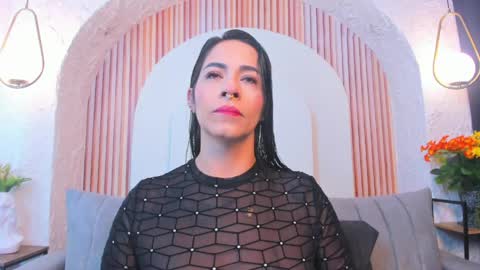 Snapshot of violeet_scottt chatting on 06.05.26 Violette online show from 06.05.26