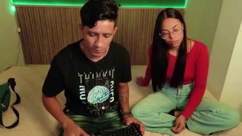 violet_and_dylan online show from 12.15.25