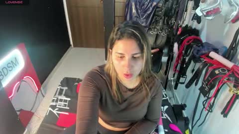 Kim online show from 10.14.25