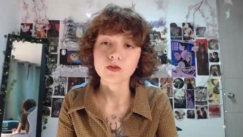 Violet online show from 02.15.25