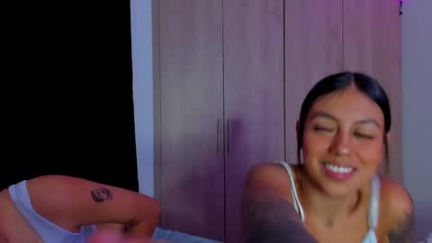 Snapshot of violet_casper_ chatting on 02.19.25 Violet and Casper online show from 02.19.25
