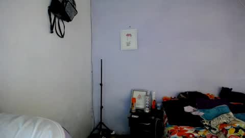 Snapshot of violet_hyuga chatting on 02.25.25 violet_hyuga online show from 02.25.25