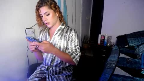 Snapshot of violet_hyuga chatting on 09.19.25 violet_hyuga online show from 09.19.25