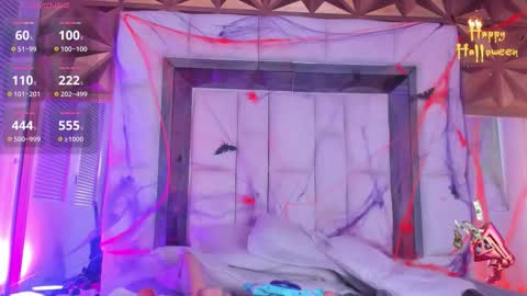 violet_milleer online show from 10.27.25