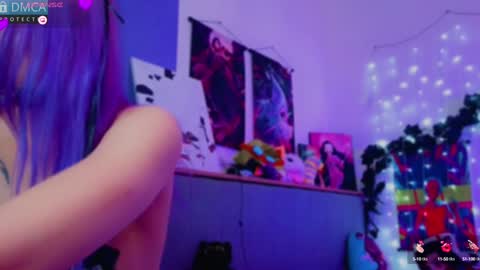 Snapshot of violet_noir_ chatting on 01.16.25 Deya online show from 01.16.25