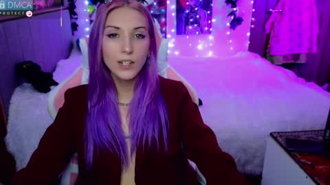 Snapshot of violet_noir_ chatting on 01.20.25 Deya online show from 01.20.25