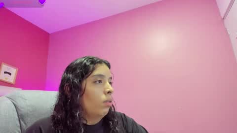 violet_sinclair online show from 05.12.26