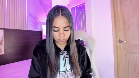 Violeta online show from 02.20.25