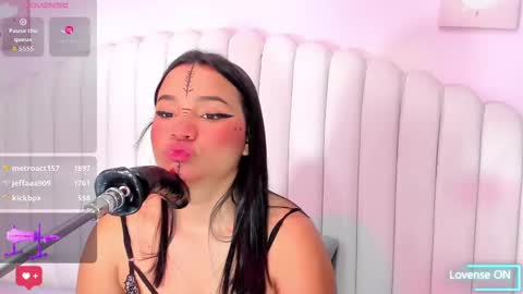 Violet online show from 11.23.25