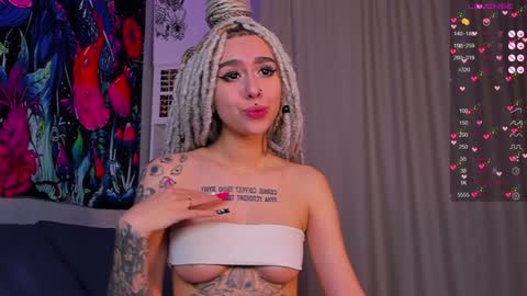 Violet online show from 12.26.24