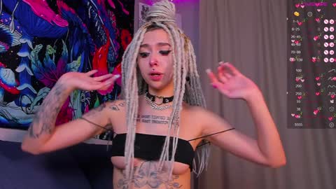 Violet online show from 01.05.25