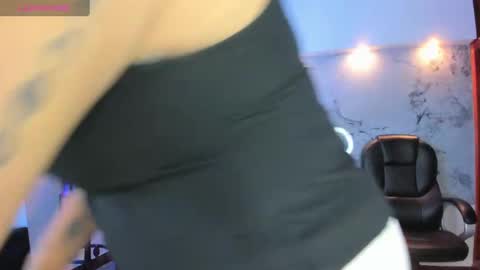 Snapshot of violeta_delavega1 chatting on 09.28.25 Violet  online show from 09.28.25