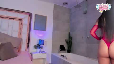 Violeta  online show from 11.25.25