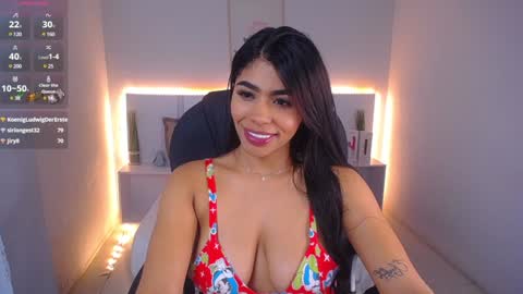 Snapshot of violeta_leon chatting on 01.04.25 Violeta leon online show from 01.04.25